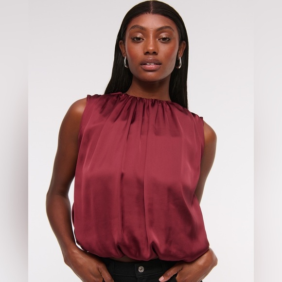 Abercrombie & Fitch Bubble Hem Ruched Satin Top NWT , sz : small - Picture 2 of 10